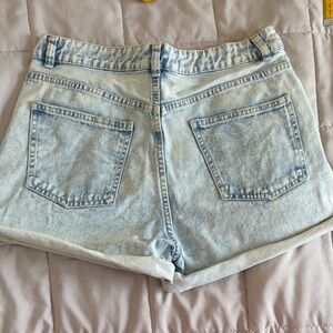 Acid Wash Mom Jean Short